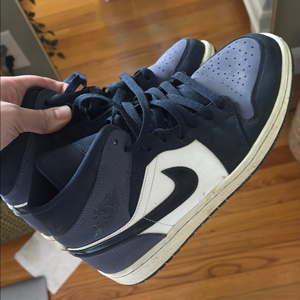 Nike Jordan 1 Mid obsidian sanded purple